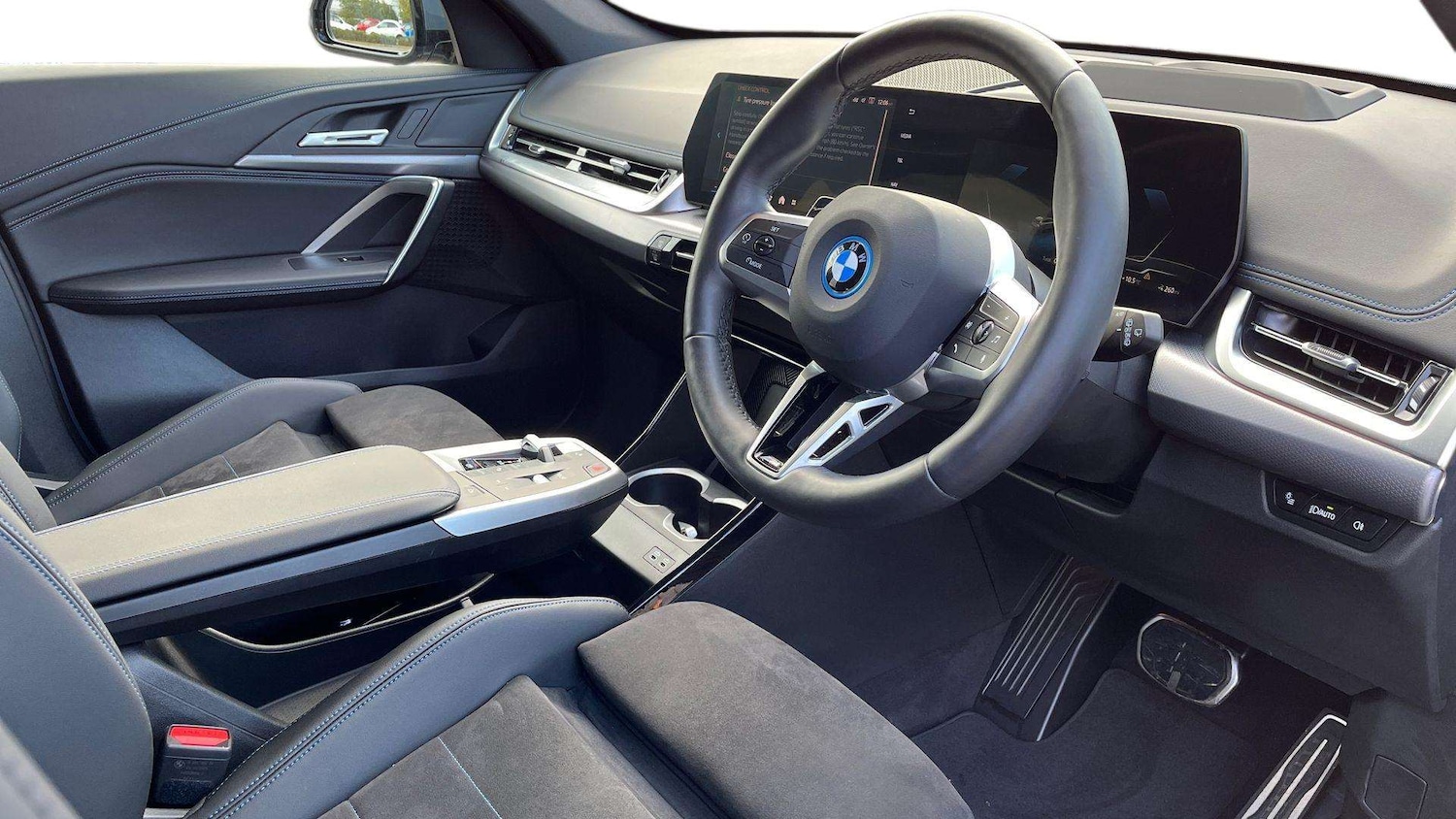 Used BMW iX1 2025 for sale - 76540828: Photo 8