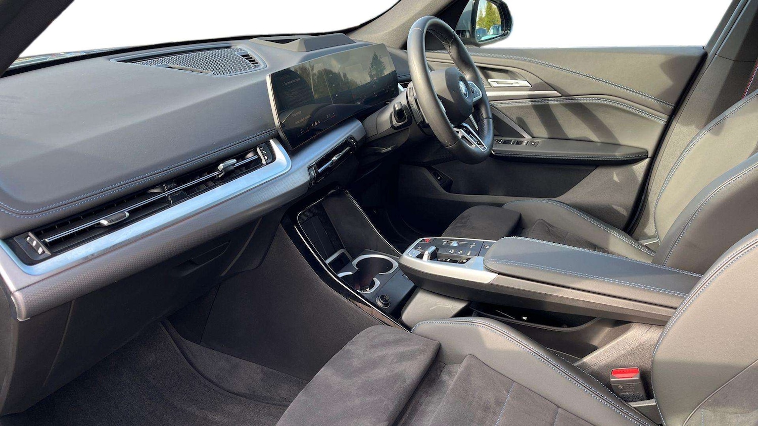 Used BMW iX1 2025 for sale - 76540828: Photo 9