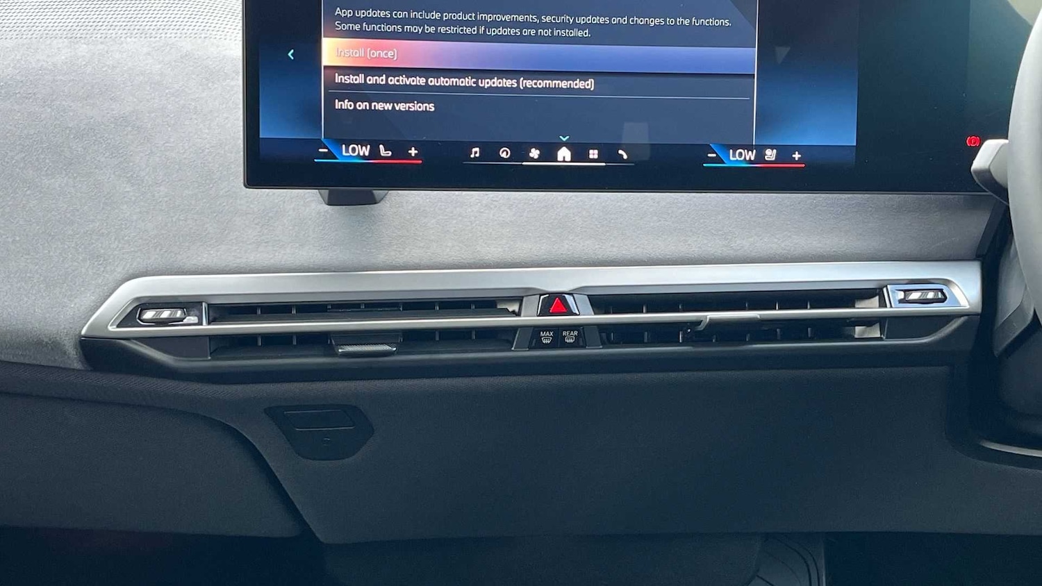 Used BMW iX 2025 for sale - 76967924: Photo 10