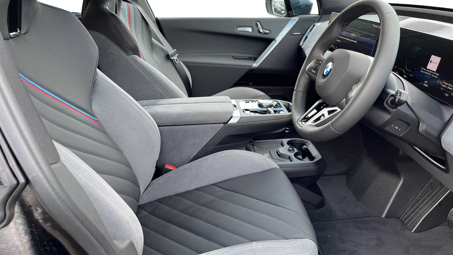 Used BMW iX 2025 for sale - 76967924: Photo 13