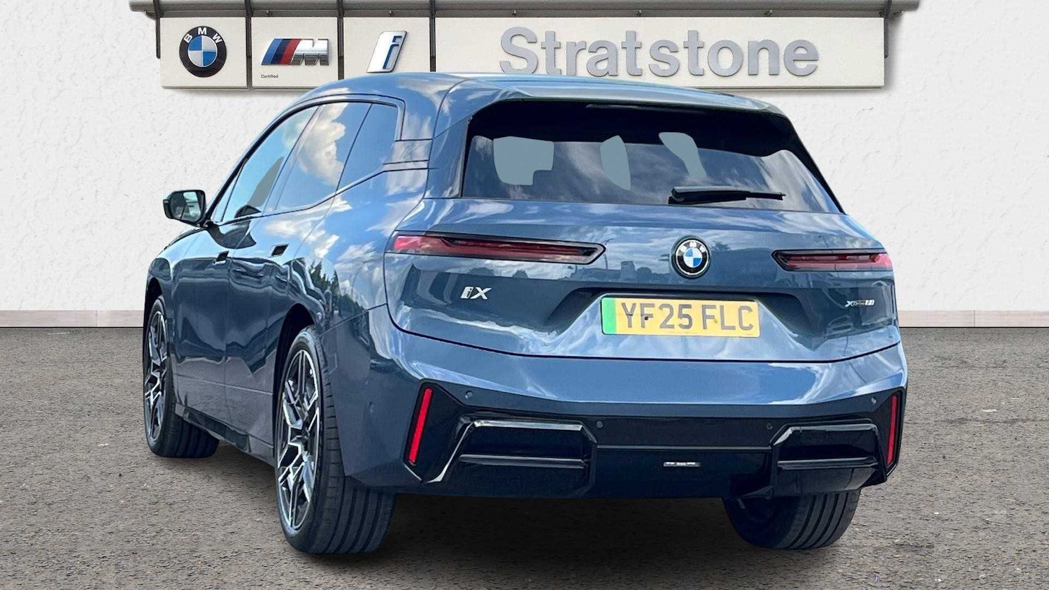 Used BMW iX 2025 for sale - 76967924: Photo 2