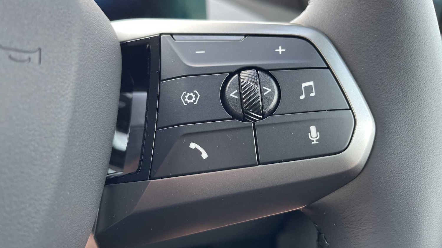 Used BMW iX 2025 for sale - 76967924: Photo 23