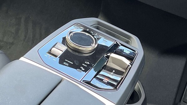 Used BMW iX 2023 for sale - 75981377: Photo 12