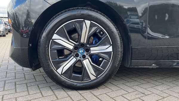 Used BMW iX 2023 for sale - 75981377: Photo 16