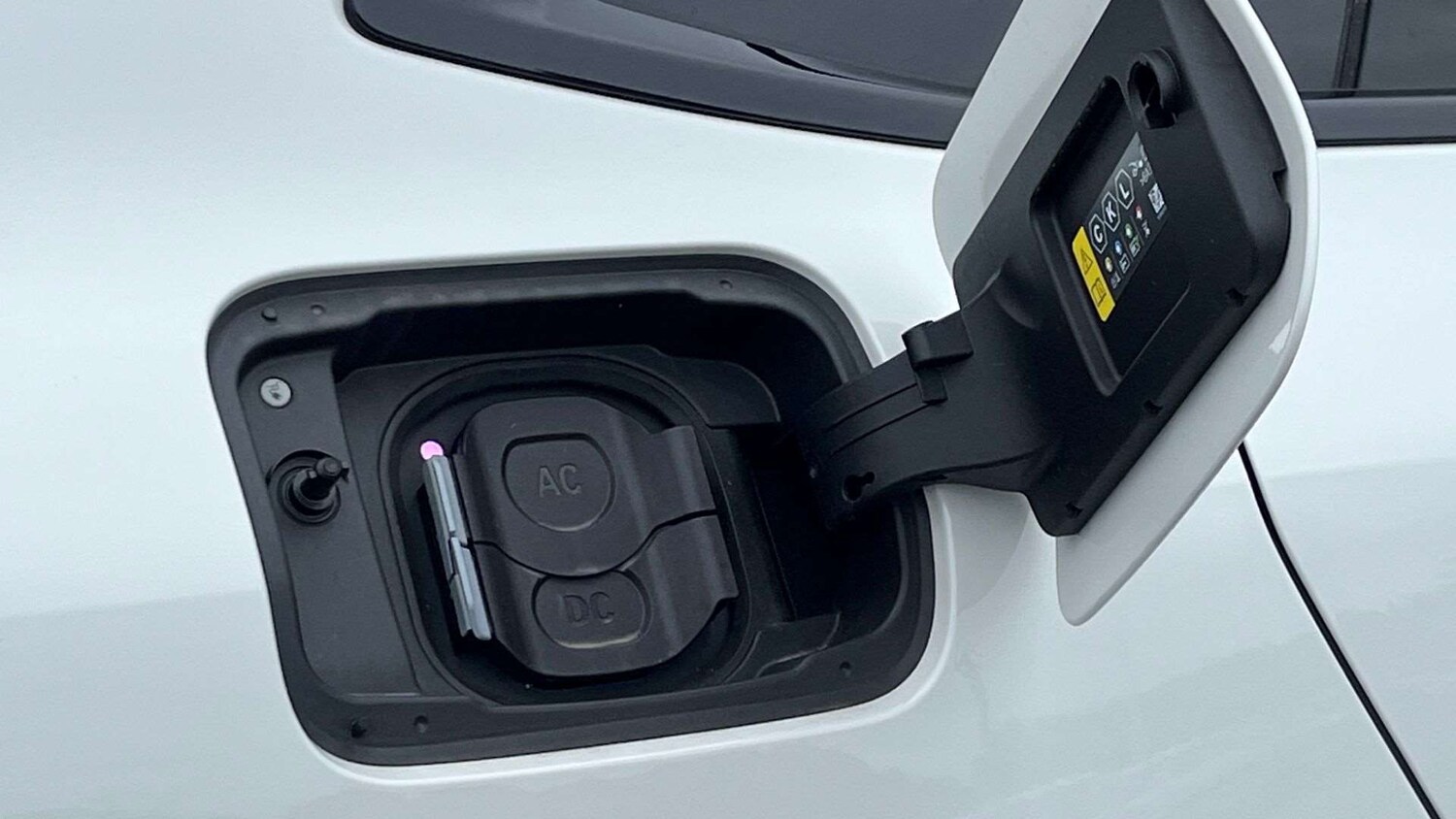 Used BMW i4 2025 for sale - 76156168: Photo 25