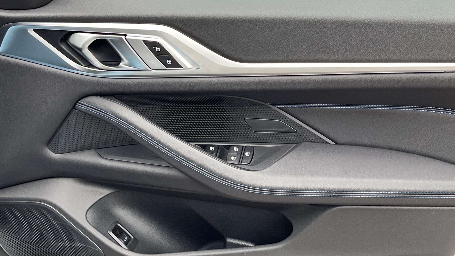 Used BMW i4 2025 for sale - 76156168: Photo 27