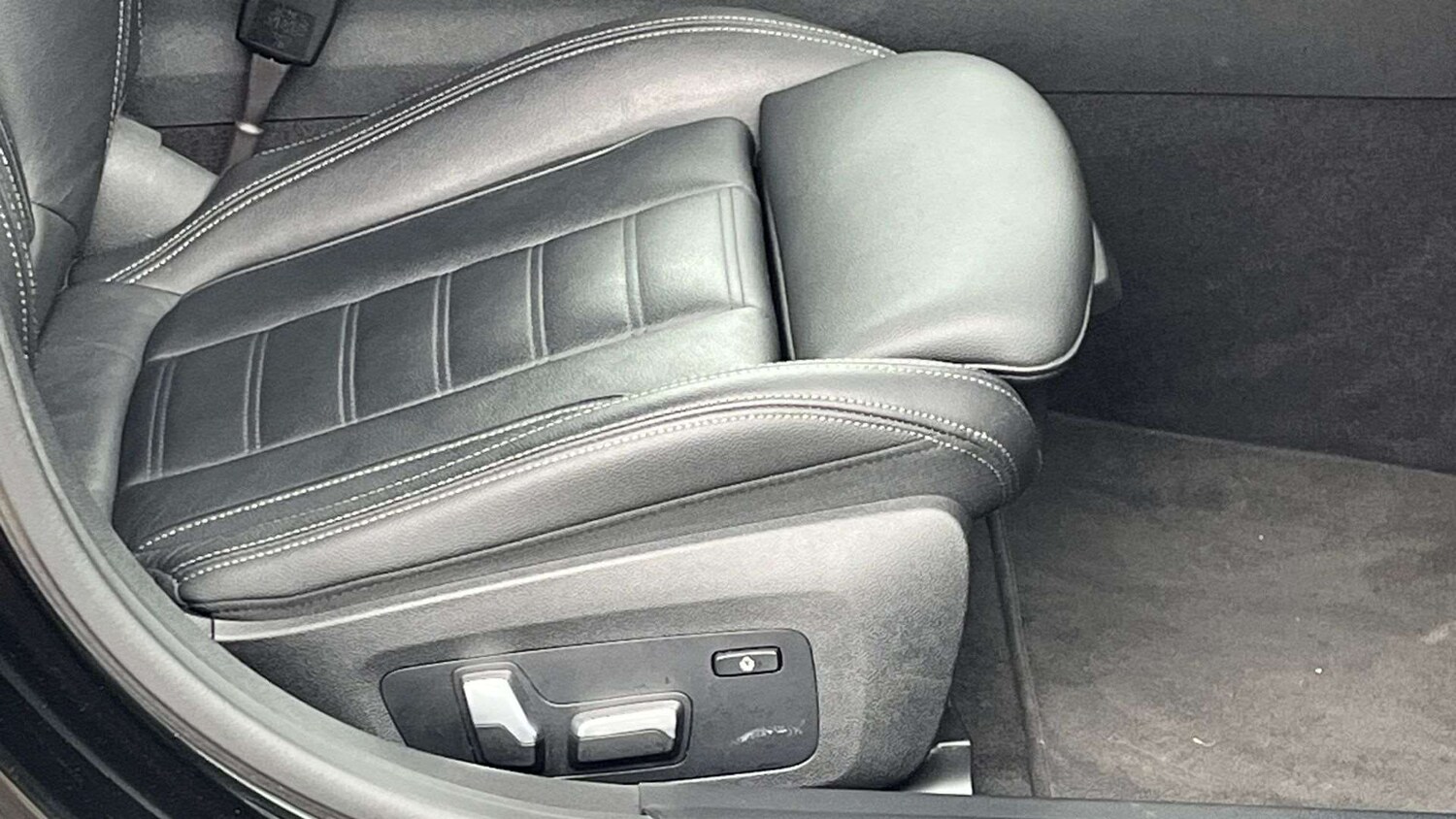 Used BMW i4 2022 for sale - 77960675: Photo 27