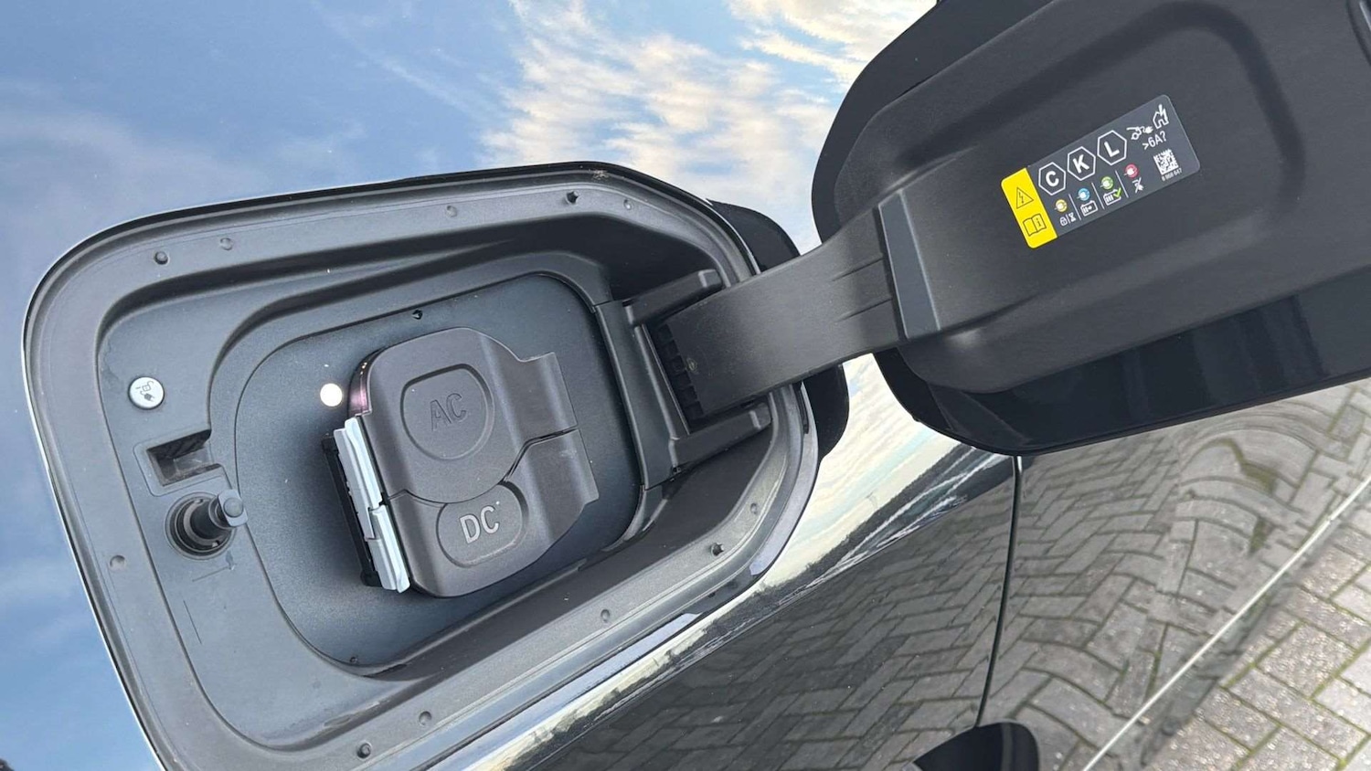 Used BMW iX 2025 for sale - 76789456: Photo 25