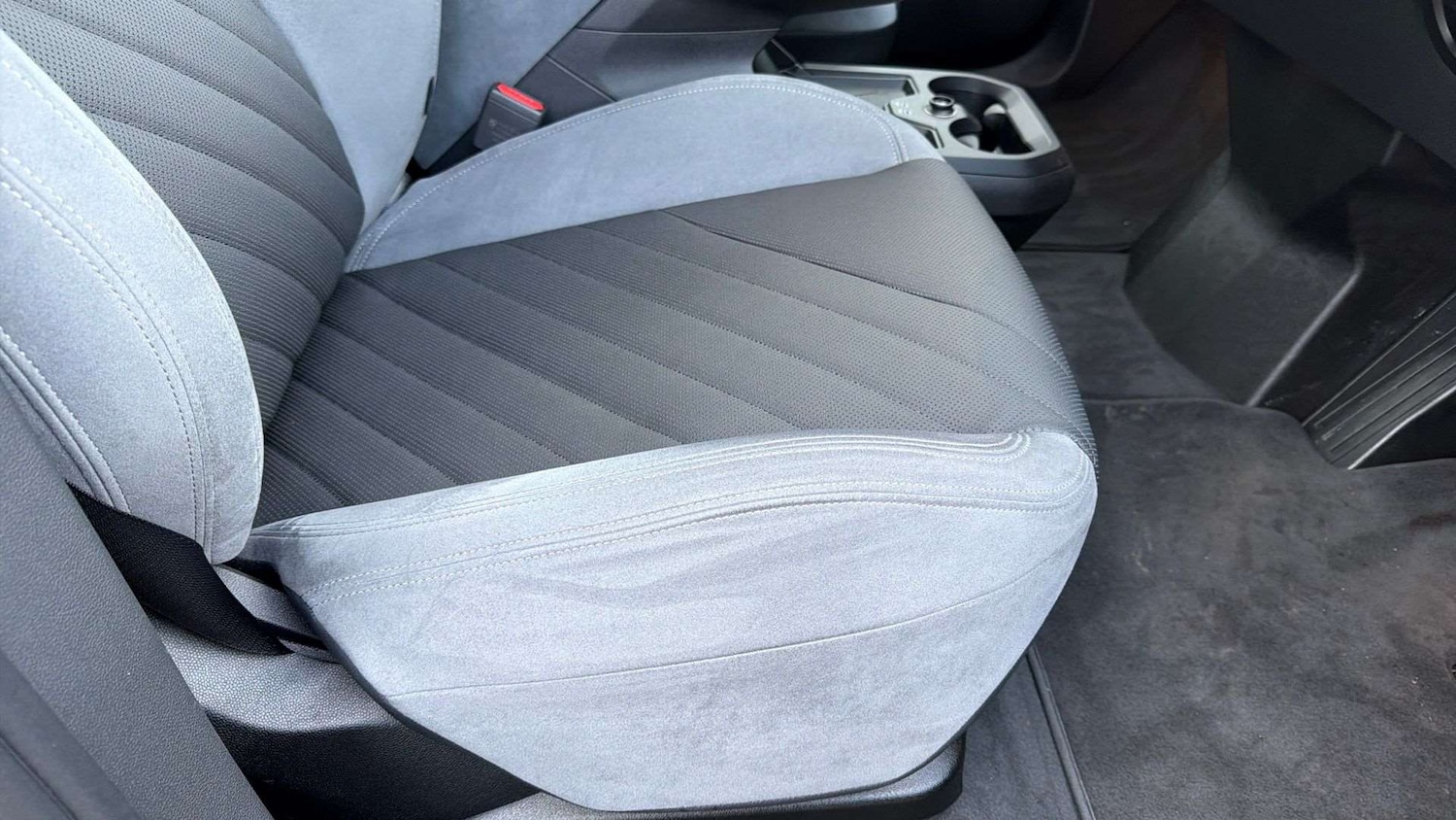 Used BMW iX 2025 for sale - 76789456: Photo 28