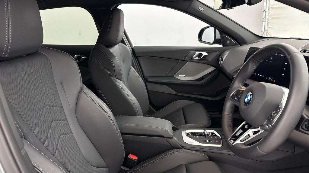 Used BMW 1 Series 2025 for sale - 78052122: Photo 5