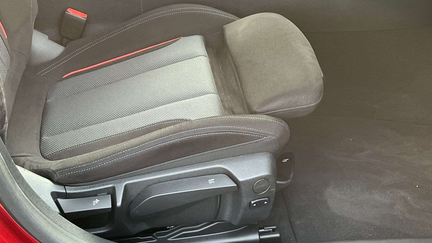 Used BMW i4 2025 for sale - 77134992: Photo 28