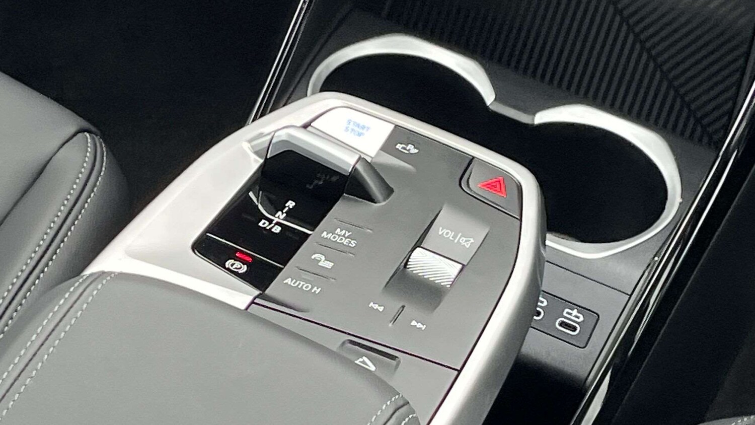 Used BMW iX1 2025 for sale - 75818430: Photo 12