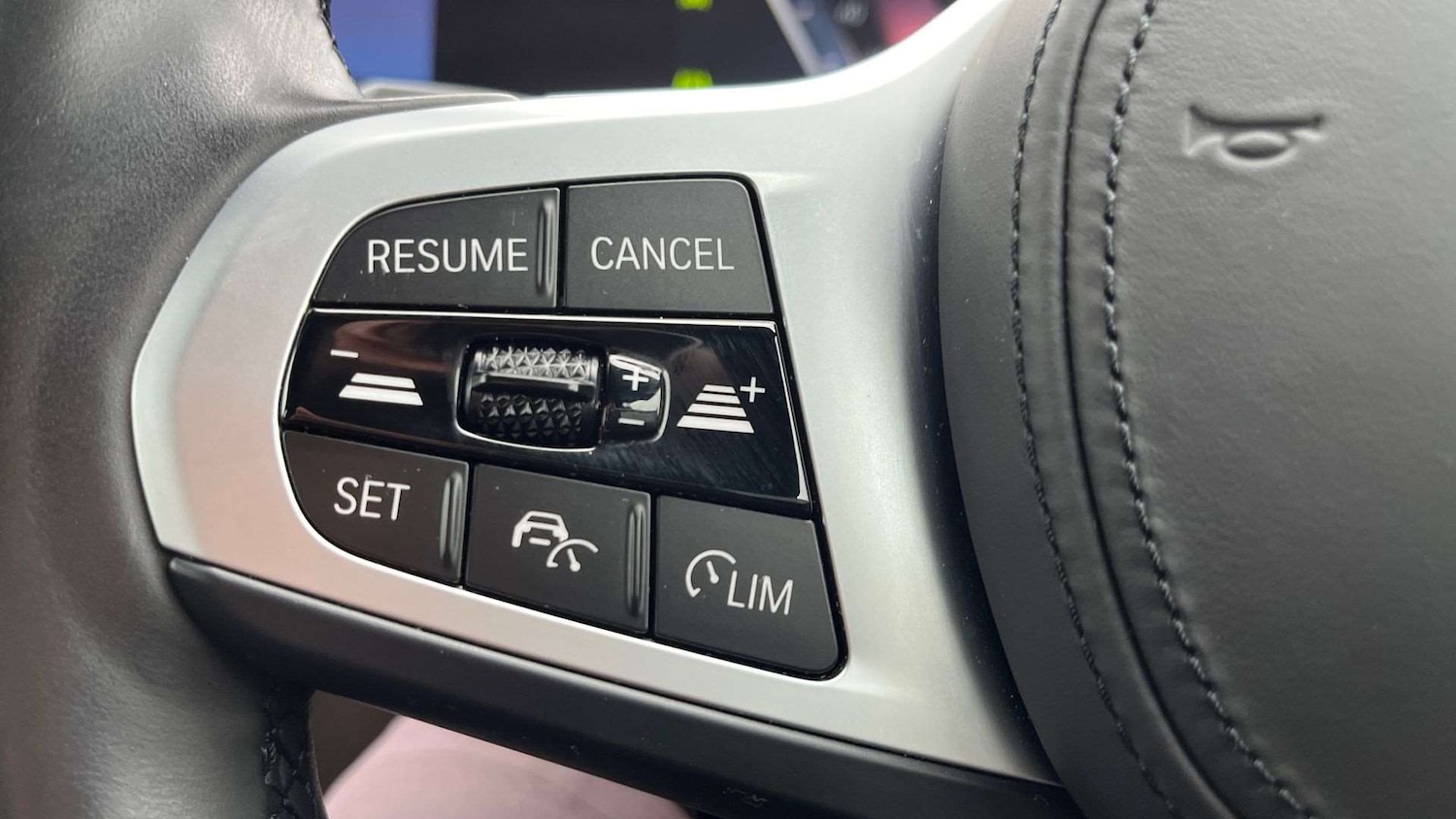 Used BMW i4 2024 for sale - 76668969: Photo 22