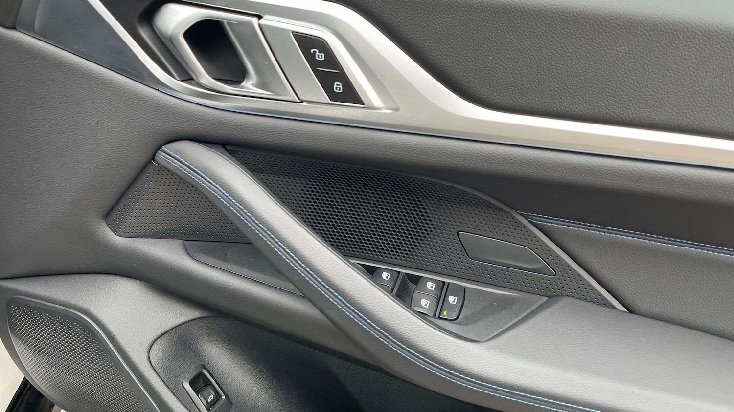 Used BMW i4 2024 for sale - 76668969: Photo 27