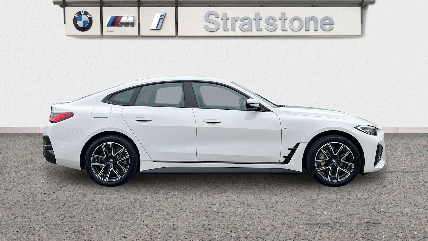 Used BMW i4 2024 for sale - 76668969: Photo 4