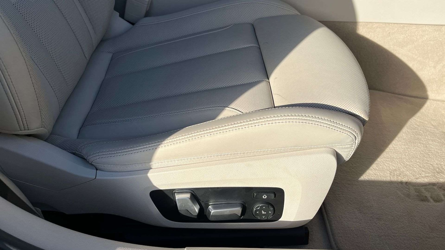 Used BMW 8 Series 2025 for sale - 76610556: Photo 28