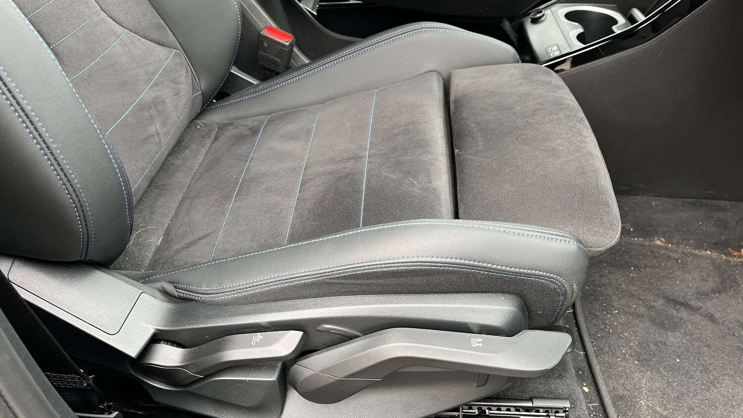 Used BMW iX1 2025 for sale - 76156190: Photo 28