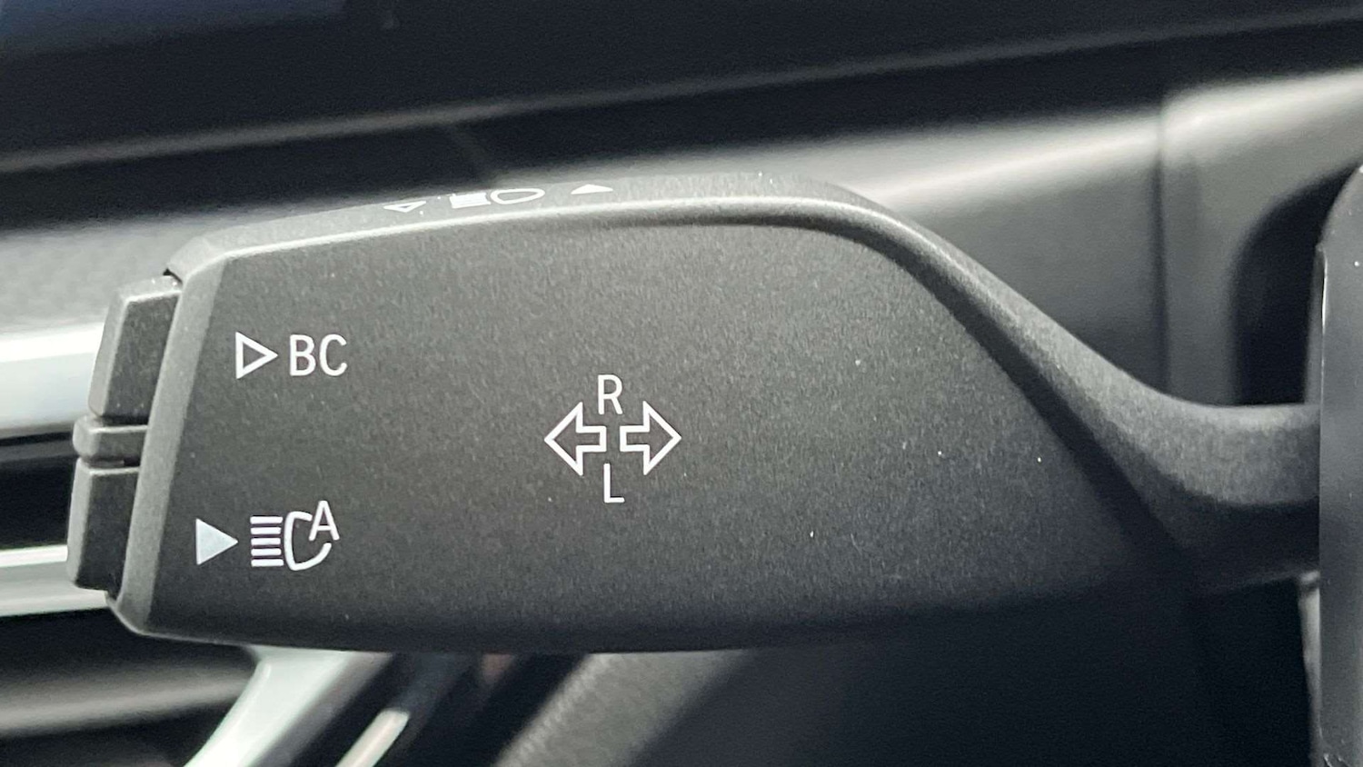 Used BMW 3 Series 2022 for sale - 77458553: Photo 29