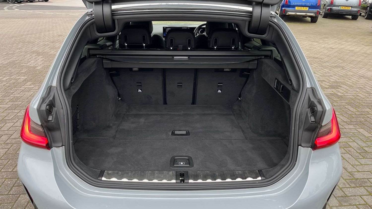 Used BMW 3 Series 2023 for sale - 76515608: Photo 15