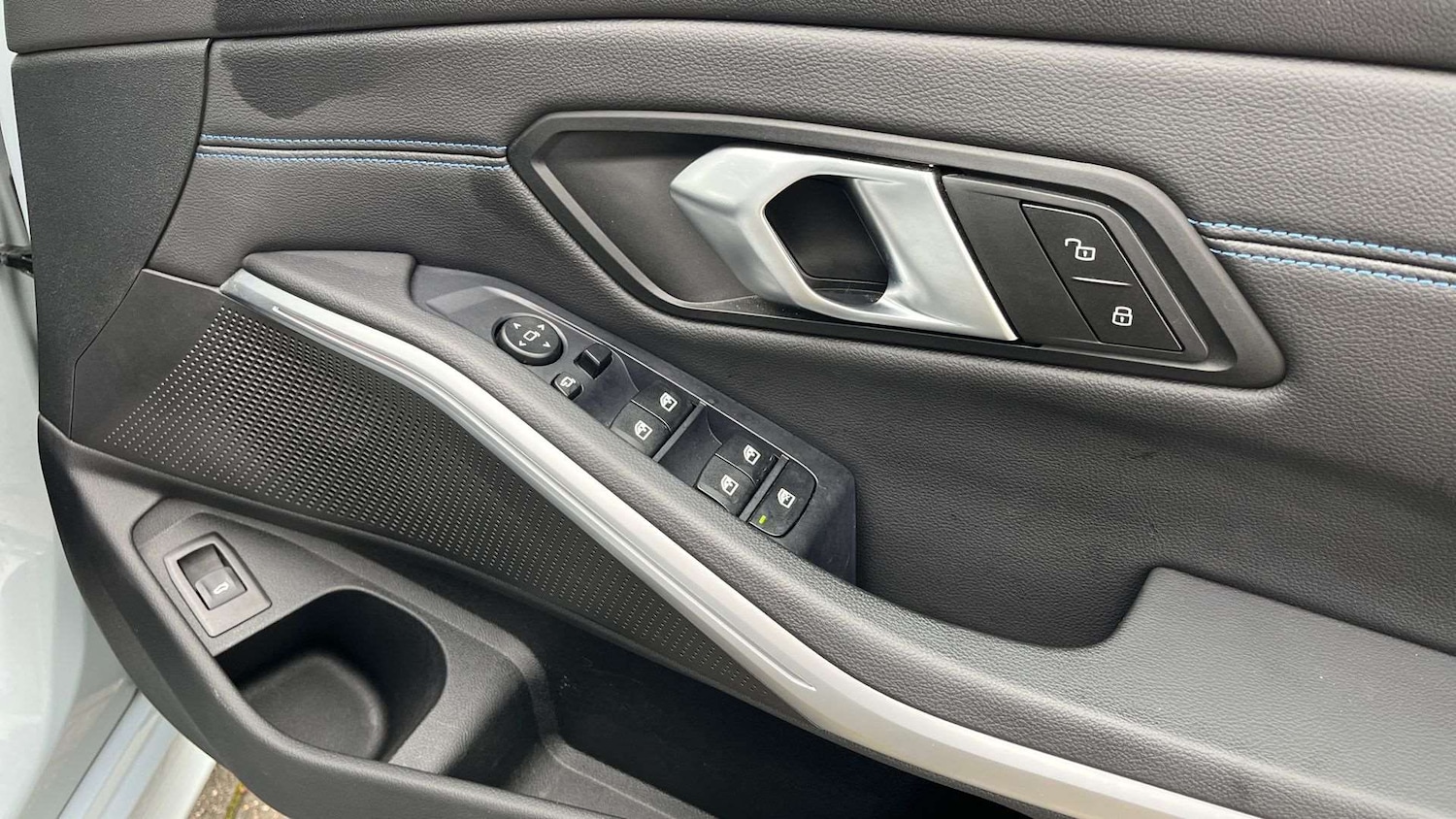 Used BMW 3 Series 2023 for sale - 76515608: Photo 27