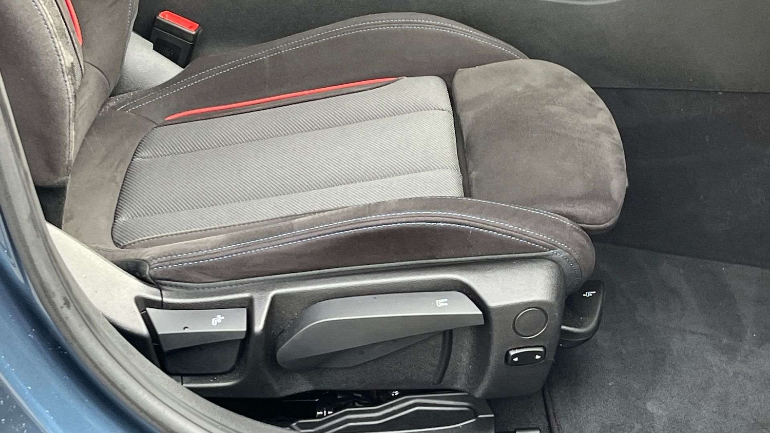 Used BMW 3 Series 2025 for sale - 76501916: Photo 28