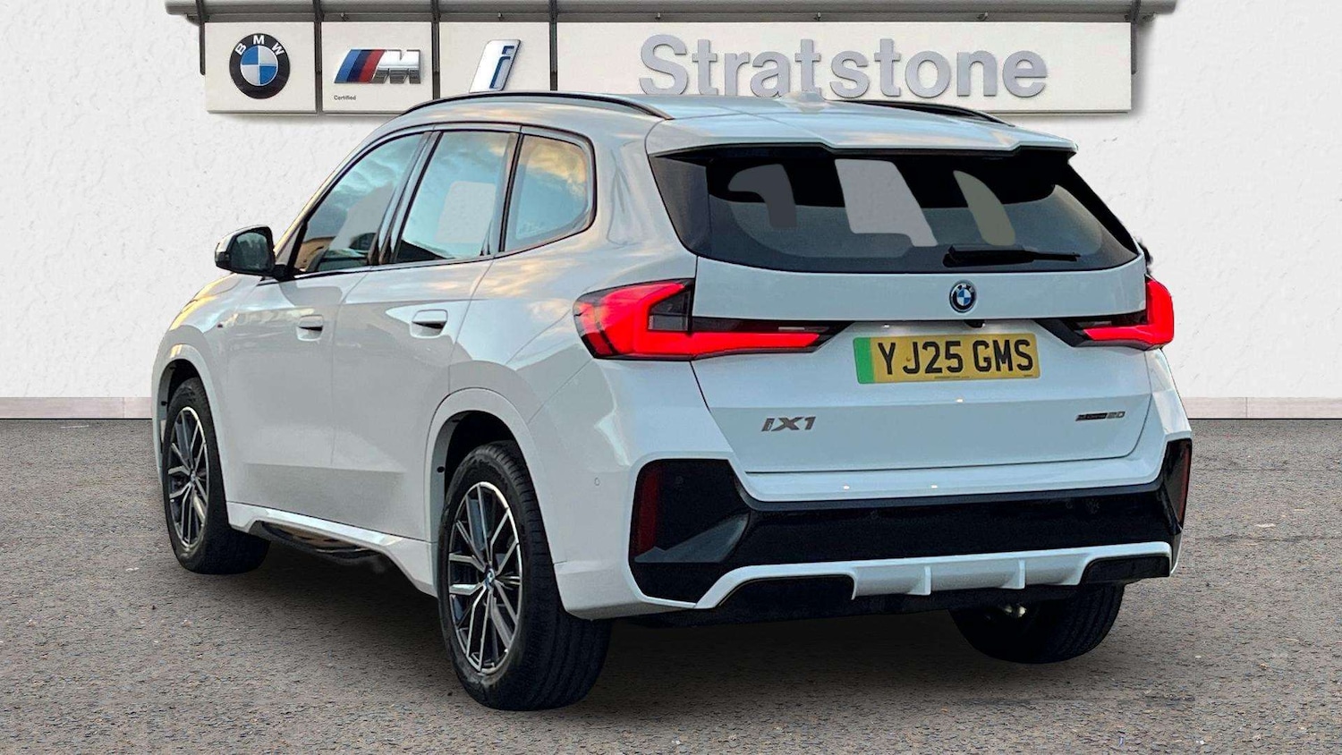 Used BMW iX1 2025 for sale - 76156231: Photo 2