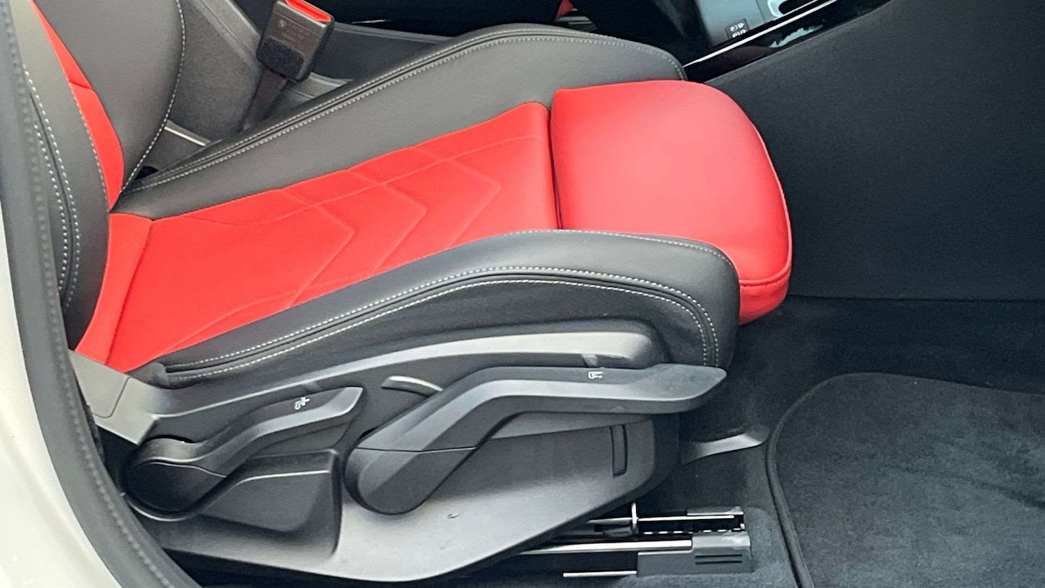 Used BMW iX1 2025 for sale - 76156231: Photo 28