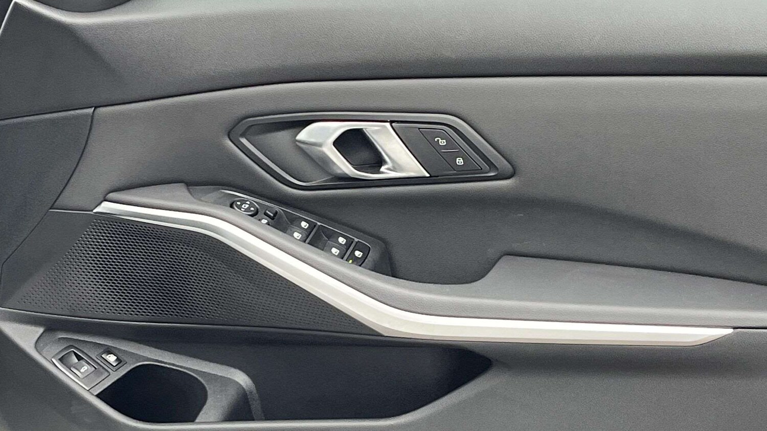 Used BMW 3 Series 2025 for sale - 76339679: Photo 27