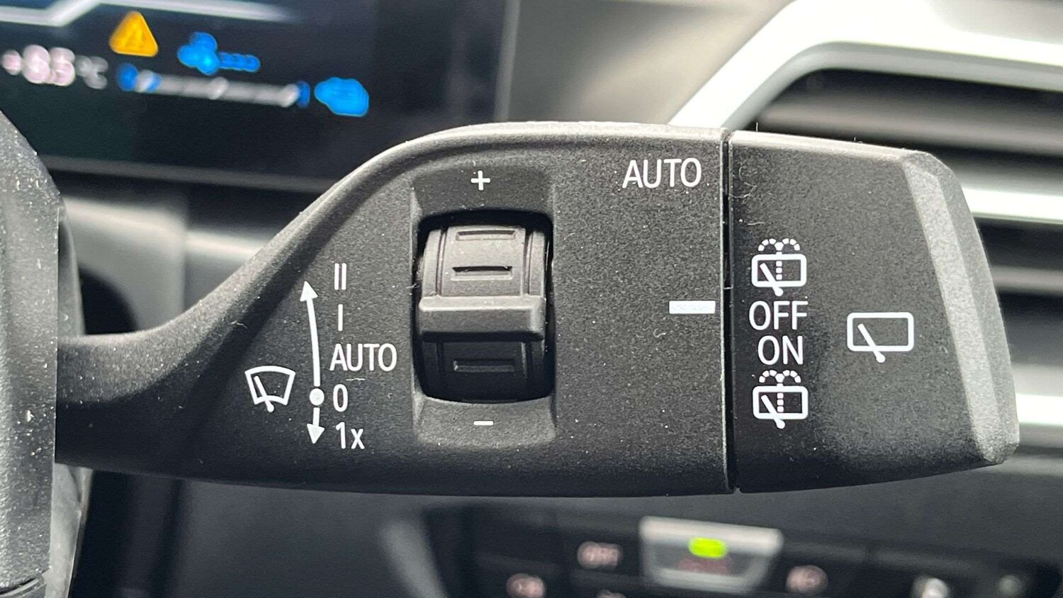 Used BMW 3 Series 2025 for sale - 76339679: Photo 30