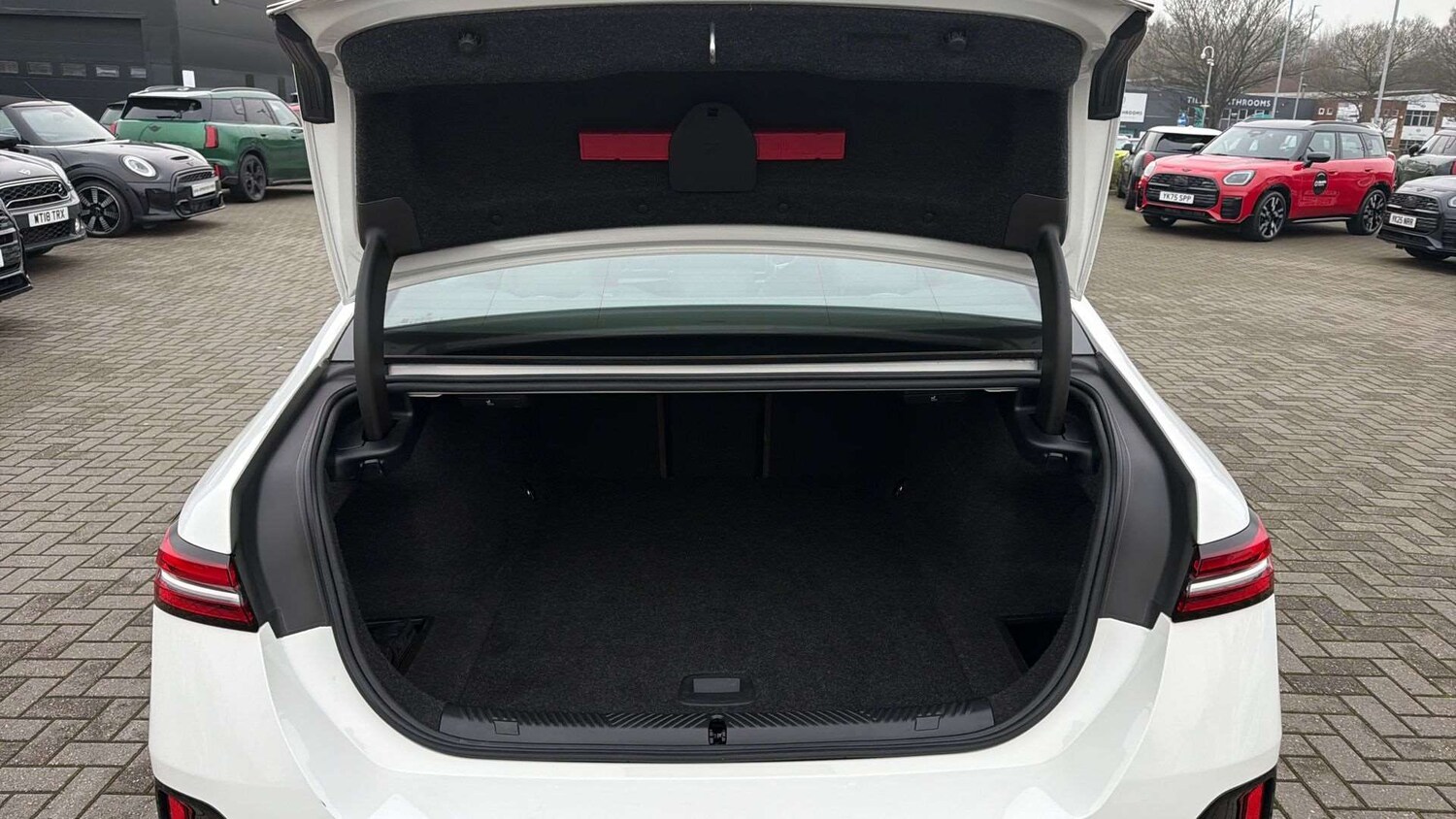 Used BMW i5 2023 for sale - 77361227: Photo 15