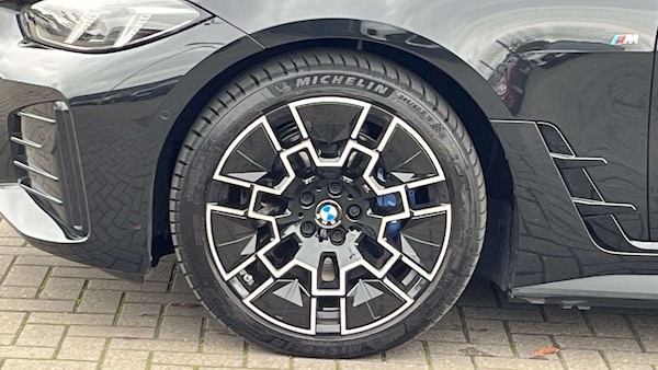 Used BMW i4 2025 for sale - 76218283: Photo 16