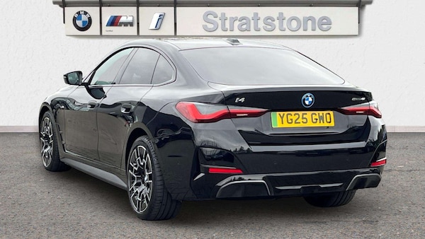 Used BMW i4 2025 for sale - 76218283: Photo 2