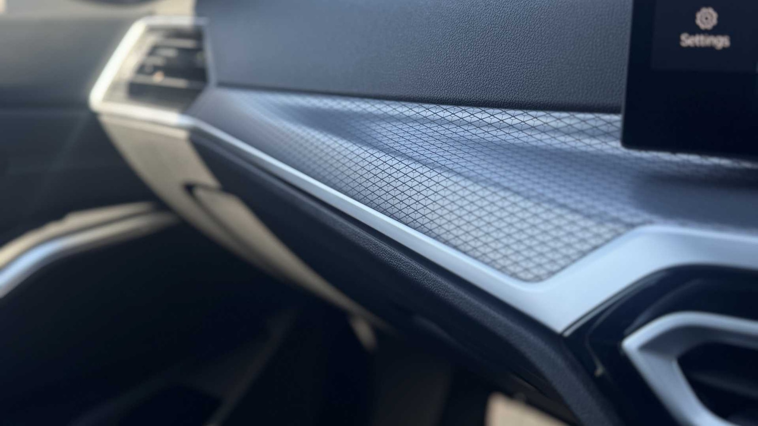 Used BMW 3 Series 2025 for sale - 76501740: Photo 25