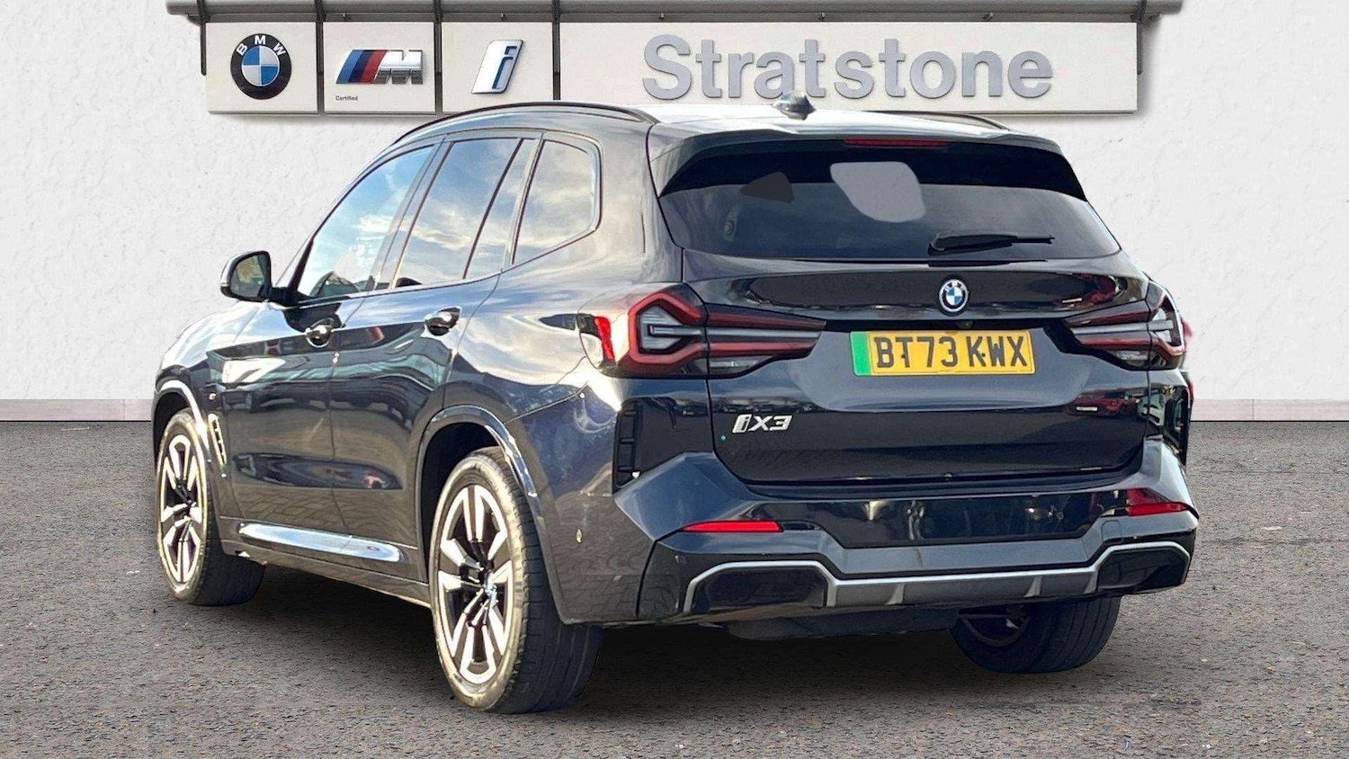 Used BMW iX3 2023 for sale - 76902382: Photo 2