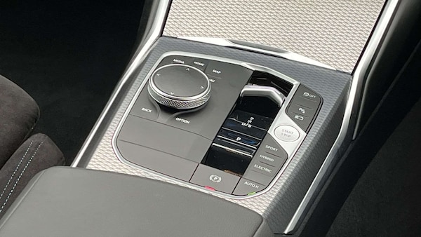Used BMW 3 Series 2025 for sale - 76156308: Photo 12