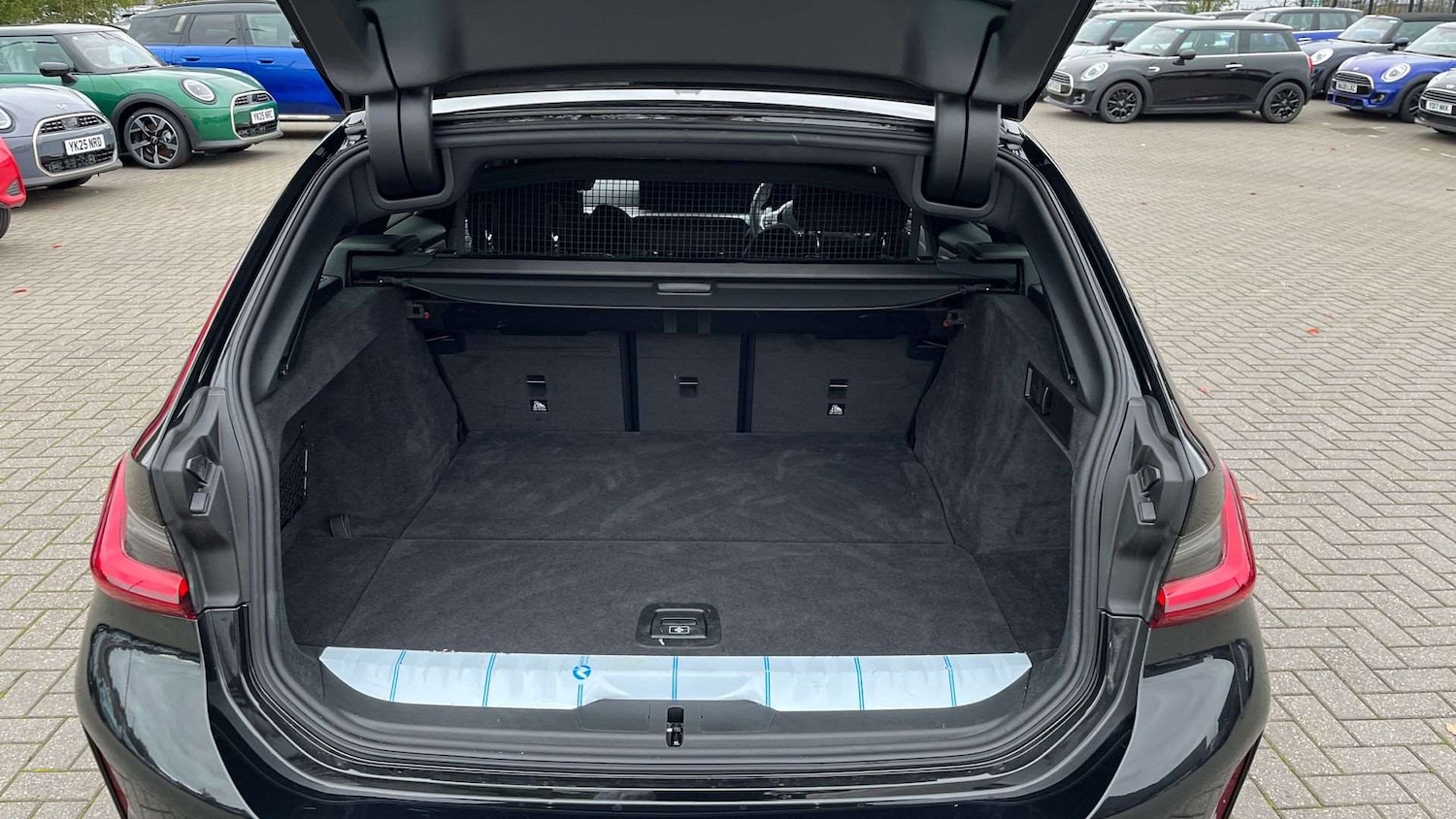 Used BMW 3 Series 2025 for sale - 76156308: Photo 15