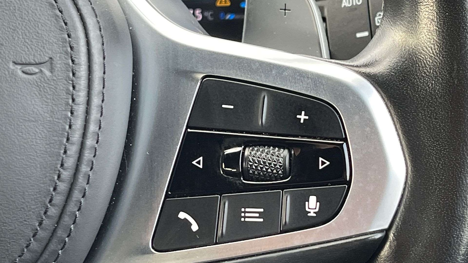 Used BMW 3 Series 2022 for sale - 77233082: Photo 23