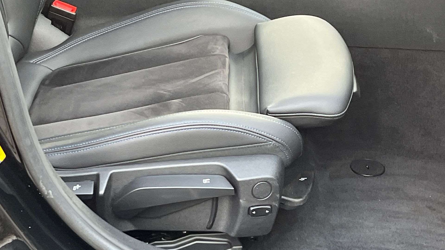 Used BMW 3 Series 2022 for sale - 77233082: Photo 28