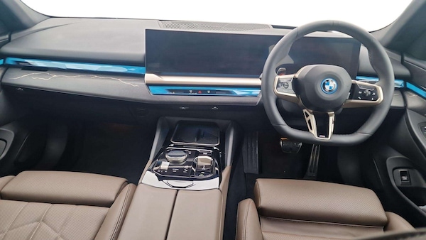 Used BMW i5 2025 for sale - 76016125: Photo 6