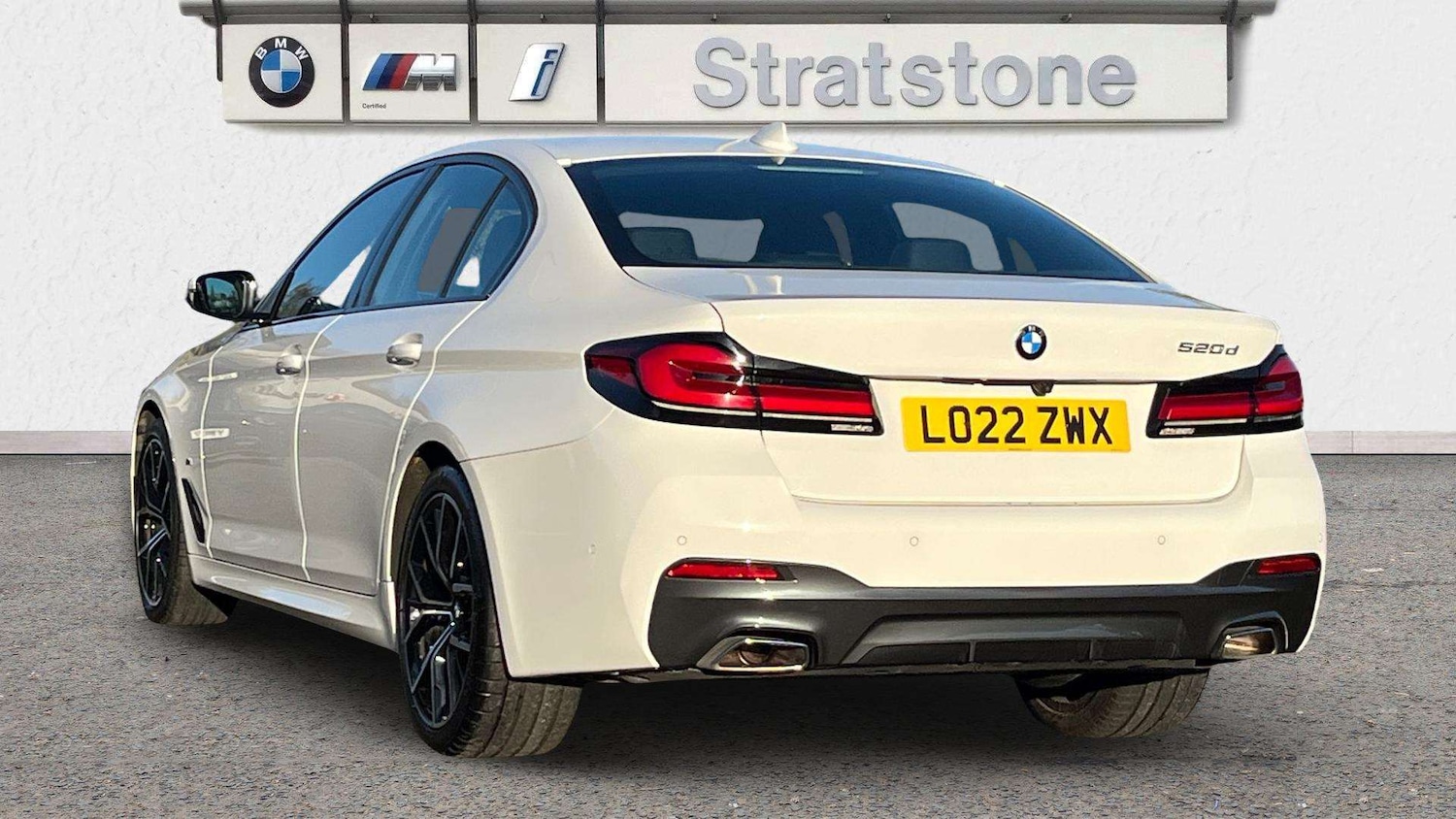 Used BMW 5 Series 2022 for sale - 77123472: Photo 2