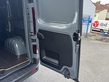 Used Renault Trafic 2026 for sale - 79370151: Photo
