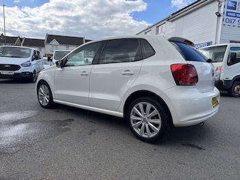 Used Volkswagen Polo 2009 for sale - 78316110: Photo