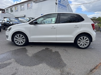 Used Volkswagen Polo 2009 for sale - 78316110: Photo