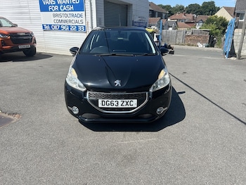 Used Peugeot 208 2013 for sale - 79174826: Photo