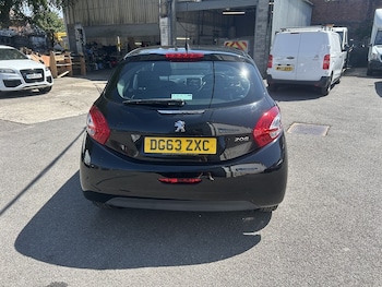 Used Peugeot 208 2013 for sale - 79174826: Photo
