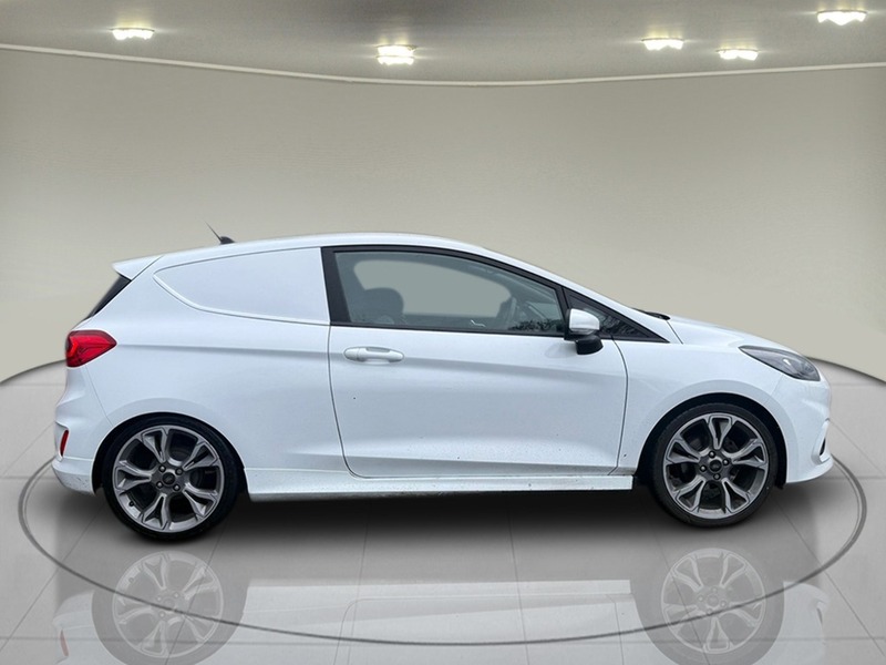 Used Ford Fiesta 2021 for sale - 76969782: Photo 2