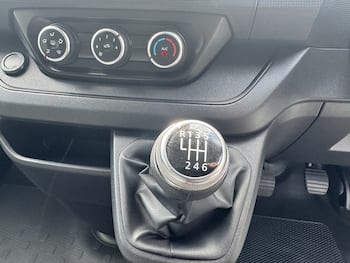 Used Renault Trafic 2026 for sale - 79817394: Photo