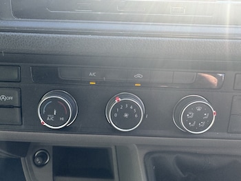 Used Volkswagen Crafter 2022 for sale - 78359100: Photo