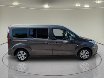 Used Ford Grand Tourneo Connect 2018 for sale - 79254659: Photo