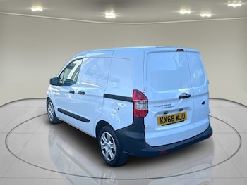Used Ford Transit Courier 2018 for sale - 75221658: Photo